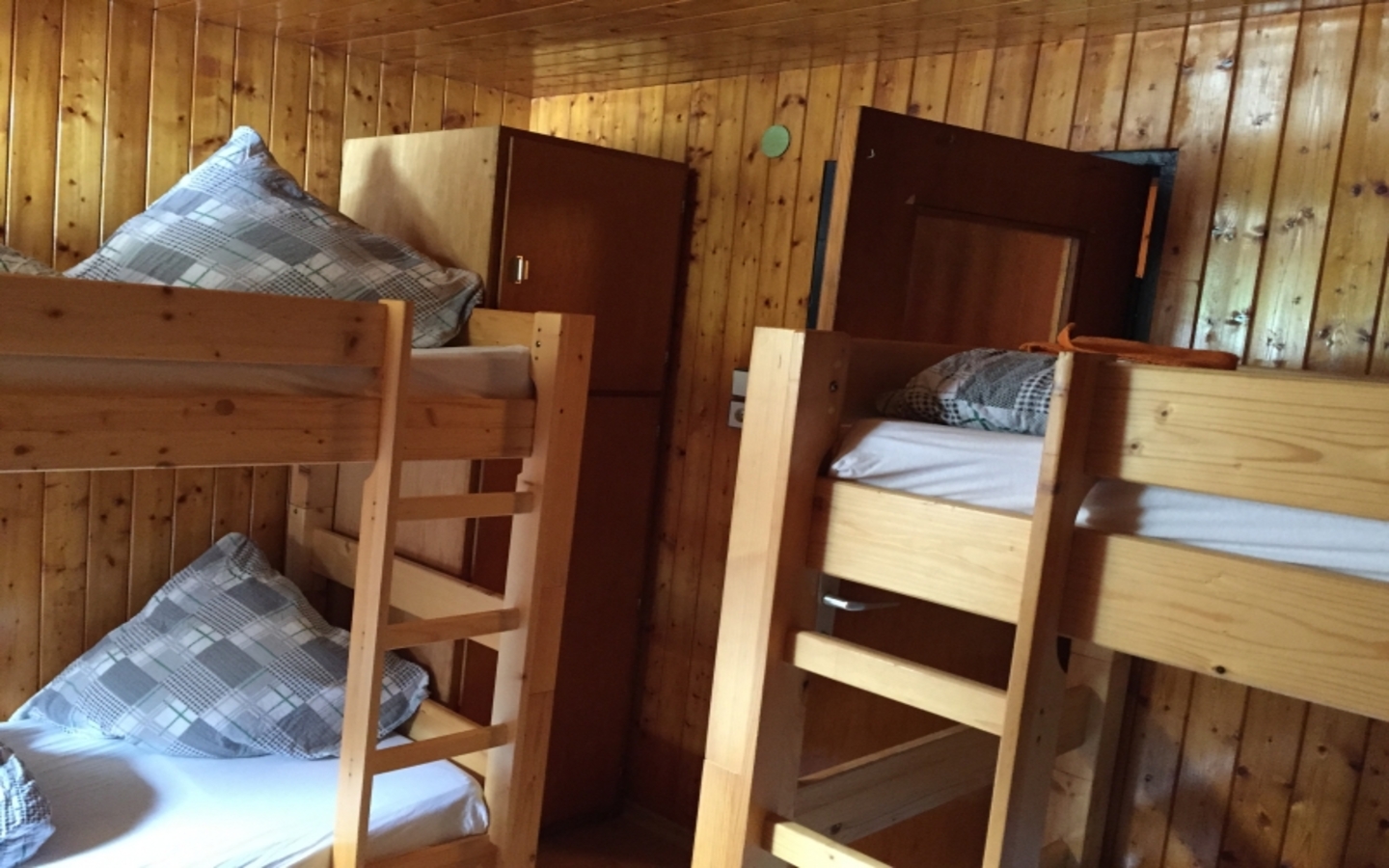 ochsenstall-mehrbettzimmer