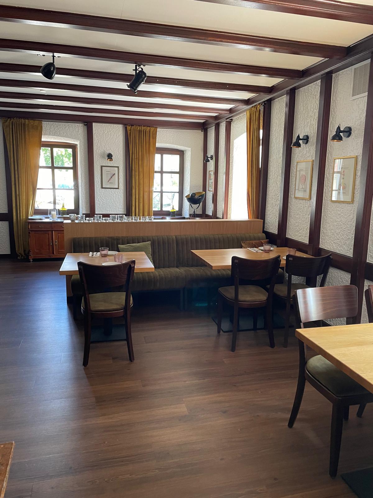 Traditionsreiches Restaurant mit ✏ Charme & Neubau-Komfort – in Trierweiler in der Grenznähe Luxemburg