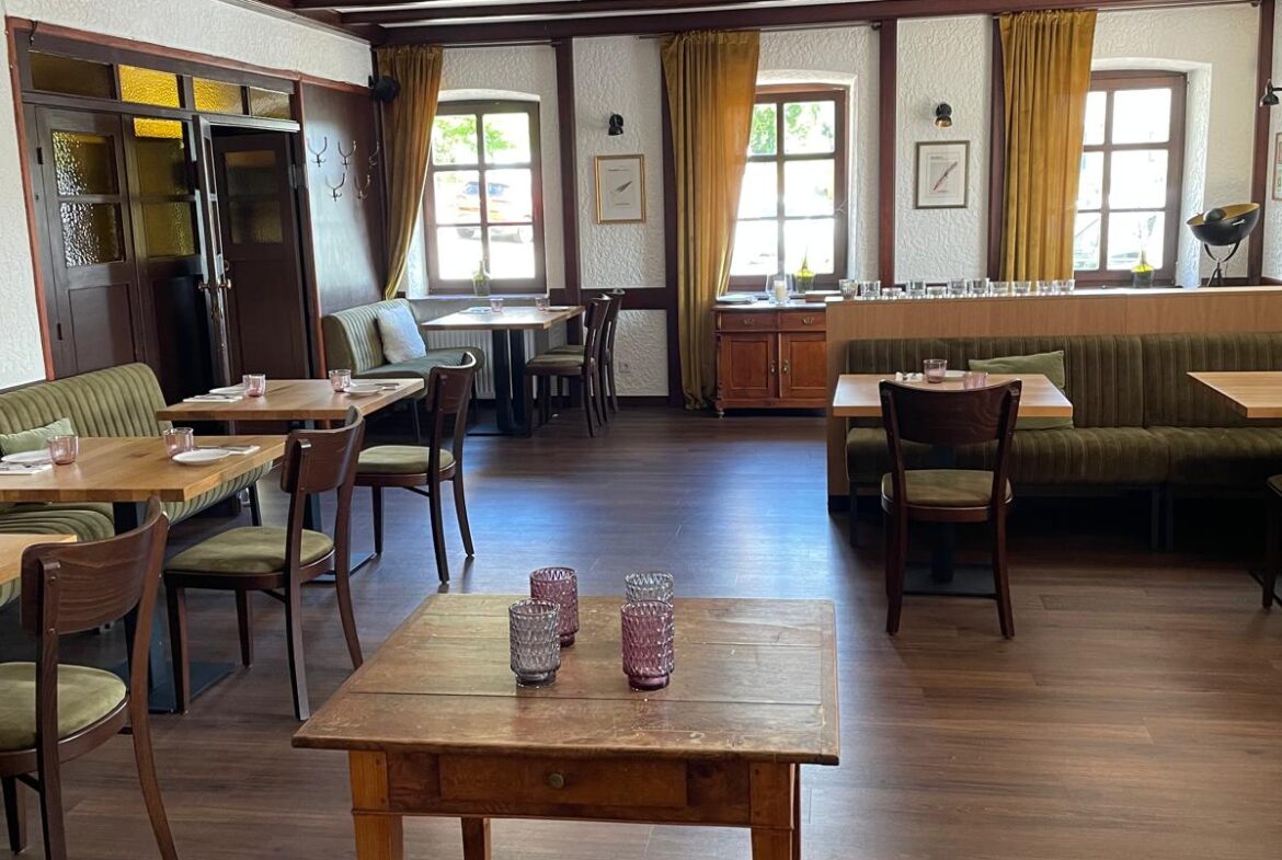 Traditionsreiches Restaurant mit ✏ Charme & Neubau-Komfort – in Trierweiler in der Grenznähe Luxemburg
