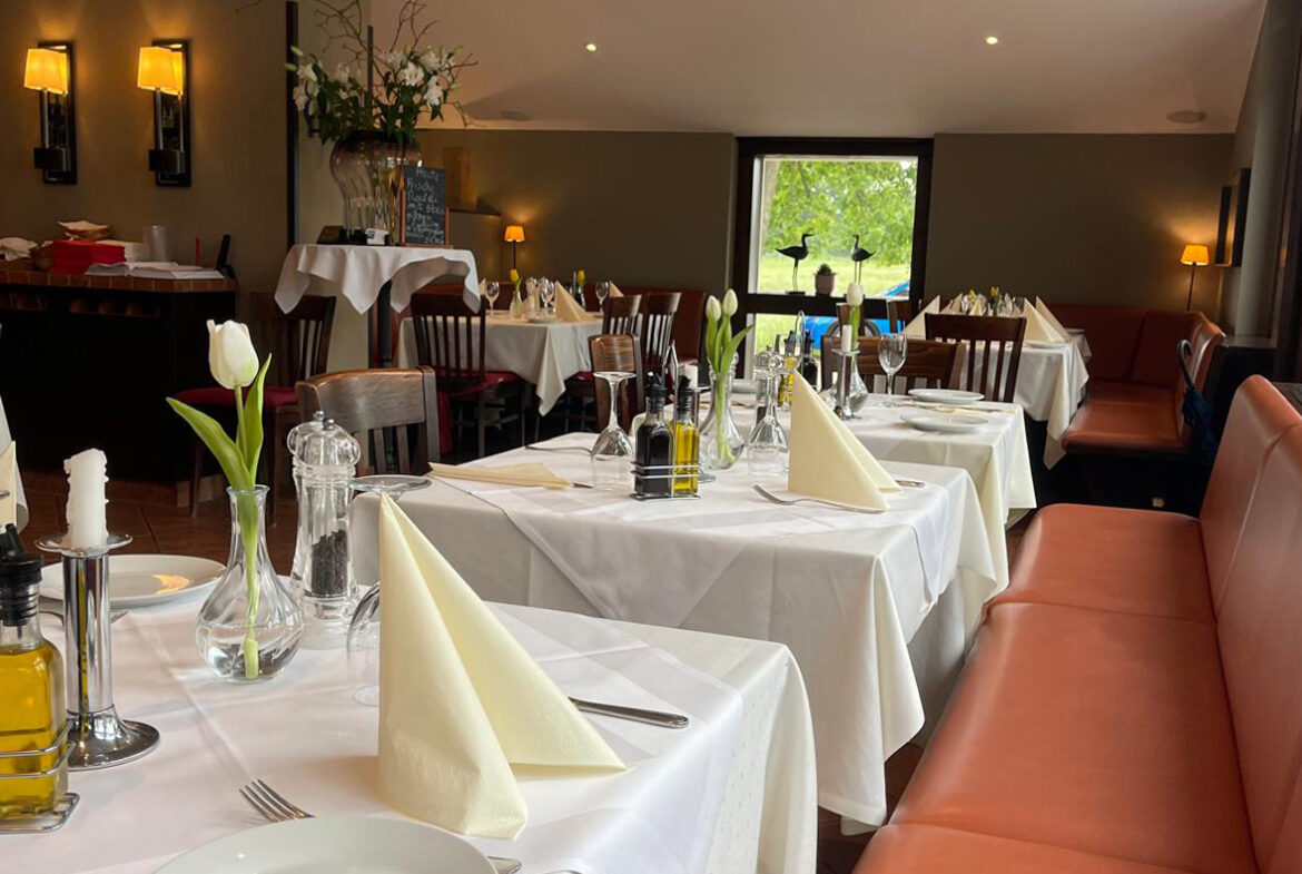 Attraktives Restaurant mit Wintergarten und großer Außengastronomie zu verpachten